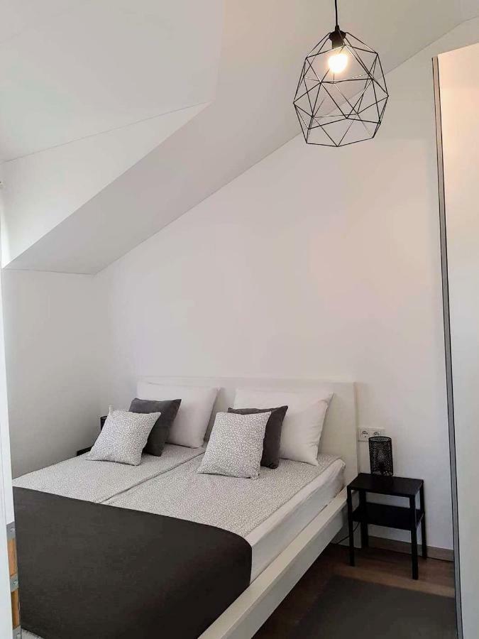 Apartment Pepina Водице Екстер'єр фото
