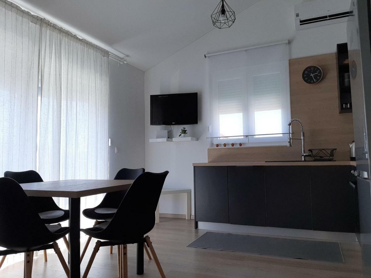 Apartment Pepina Водице Екстер'єр фото